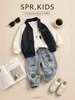 Conjunto de otoño estilo coreano para niños, chaqueta de béisbol con bloques de color, camiseta con dibujos animados, jeans con graffiti, elegante conjunto casual de tres piezas
