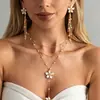 Joia Cruzada Europeia e Americana Estilo Doce Cool Pingente de Flor com Óleo Gotejado Colar Pérola Imitação Corrente Fina Corrente de Clavícula em Camadas