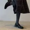 Mocasines de Suela Gruesa con Monedas Doradas para Mujer Novedad Primavera y Otoño 2026 Estilo Retro sin Cordones Versátiles Zapatos de Cuero Estilo Británico para Mujer