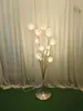 Novos adereços de casamento borboleta de ferro pássaro guia de estrada salão de casamento decoração de palco T layout de lâmpada de chão luminosa
