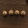 Acessórios artesanais de estilo antigo cor retendo ouro fundido cobre estilo chinês padrão pequeno Sino personalidade pequenos ornamentos 14 * 16MM