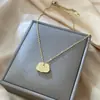 Aço Titânio Totalmente Banhado a Ouro Real, Novo Colar Cadeado da Sorte Estilo Chinês, Acessório da Moda e Versátil, Simples e de Alto Padrão