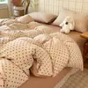 Estilo ins juego de ropa de cama de algodón puro con lunares pequeños juego de cuatro piezas sábana funda de edredón sábana ajustable cama de dormitorio de estudiante juego de tres piezas 3
