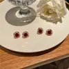 Pendientes de botón de plata S925 para mujer Clip para oreja sin perforación color rojo vino retro Diseño de nicho nuevo 2022 joyería al por mayor