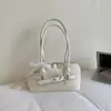 Bolsa de Ombro Única, de Mão, para Axila, Grande Capacidade, Estética Moderna, Novidades, Fivela, Commute Retrô, Primavera Verão 2026