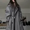 Trench coat cinza para mulheres, comprimento médio, novo estilo coreano primavera/outono 2026, petite, de alta qualidade, casaco estilo britânico