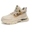 Sapatos casuais plus size transfronteiriços, sapatos da moda para atividades ao ar livre com sola grossa para aumentar a altura para adolescentes, sapatos de trabalho de cano alto da moda para homens