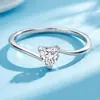 Tong Lin anel de amor em prata de lei 925 feminino nicho ins Europa e Estados Unidos simples moda anel de diamante de zircônia em forma de coração fabricantes atacado