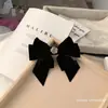 Grampo de veludo de camélia para outono e inverno, grampo de mola para a parte de trás da cabeça feminina, grampo para franja lateral, grampo para cabelo solto, acessório de cabeça
