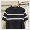 Camiseta de manga corta de punto a rayas blancas y negras para hombre, cuello redondo, de verano, moderna y atractiva, de media manga para hombre.