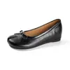 Zapatos planos de ballet para mujer a la moda de estilo francés con un aumento de altura interno de 5 cm, diseño de punta dividida y detalle de lazo