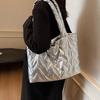 Bolso de mano informal de gran capacidad para mujer, nuevo estilo coreano, color sólido, sencillo, de un solo hombro, para uso diario.