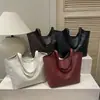 Bolsa Tote Casual Simples Elegante de Ombro Único para Axila Outono 2026 Grande Capacidade para o Dia a Dia Mão para Mulheres