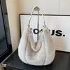 Bolsa de Hombro de Felpa al por Mayor Otoño e Invierno para Mujer Estilo Coreano Moda Ins Gran Capacidad Peluda Versátil Bolso Cruzado