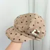 Gorra Plana de Ante con Lunares Retro para Mujer Otoño Británica Versátil Moda Gorra de Periodista Parche de Conejito Sombrero Octagonal