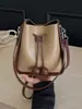 Bolso bandolera tipo cubo de tela de lunares de moda estilo coreano para mujer, nuevo bolso de hombro para el verano 2026, nicho dulce y elegante, para el día a día