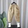 Traje de Primavera y Otoño para Niños 2025 Moda Infantil Nueva Ropa Genial para Niños Pequeños Conjunto de Tres Piezas de Camisa de Otoño para Bebé