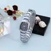 Relógio Feminino Simples e Elegante, Nicho da Moda e Tendência, Fresco, Direto da Fábrica, Versátil, Elegante Relógio de Pulso de Quartzo com Mostrador Pequeno