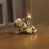 Novos enfeites retrô de latão representando o Deus da Riqueza, estilo desenho animado criativo, para decoração de mesa. Enfeites de cobre representando o Deus da Riqueza.