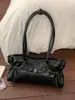 Bolsa de Ombro Feminina Retro de Alta Qualidade Transfronteiriça Novo Estilo 2026 Estilo Hot Girl Bolsa de Ombro Única Grande Capacidade Bolsa Tote para o Dia a Dia