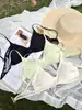 Lingerie de renda fina, moderna, estilo duas peças para mulheres, leve e confortável, adequada para seios pequenos, com um grande decote nas costas, respirável e apresentando um lindo design de costas em U