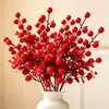 Galhos de Natal artificiais com frutas vermelhas e folhas, Galhos de fornecimento transfronteiriço de Natal, Galhos de flores de agulha de pinheiro, Acessórios e adereços para DIY