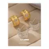 Pendientes de Zirconia con Diseño de Lujo Ligero Estilo Europeo y Americano de Trébol de Cuatro Hojas, Pendientes Versátiles Simples de Moda con Forma de C Cepillada para Mujer, Nuevo Modelo de Verano