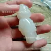 Ventas directas de fábrica colgante natural de Xinjiang dueño de la riqueza Khan Jade terrateniente vieja riqueza mil ganancias mango pequeño al por mayor