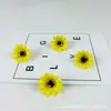 Mini Girassol Simulados Flor de Pulso Grampo de Cabelo Caixa de Presente DIY Feita à Mão com Flores, Roupas, Sapatos e Chapéus Flores Decorativas