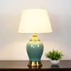 Lámpara de mesa estilo americano lámpara de mesita de noche para dormitorio lámpara de mesa de cerámica de tela cálida lámpara de mesa led para estudio moderna minimalista