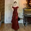 Vestido Azul Off-Shoulder de Luxo Leve Estilo Francês, Vestido Longo Sereia Único com um Toque Elegante, Adequado para Reuniões Anuais, Banquetes e Celebrações de Aniversário