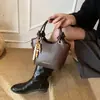 Bolsa de Mão Retro de Luxo para Mulheres, Nova Tendência da Moda 2026 Versátil Exquisite Bolsa de Ombro Bolsa Tiracolo Saco