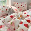Recomendación de artículo popular~Funda de cama acolchada de terciopelo de leche cálido de alta gramaje grado A con pompón juego de cuatro piezas caricatura linda