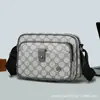 Bolso para Hombre Nuevo Bolso Cruzado de PU a Cuadros Bolso de Hombro Casual Bolso Cuadrado Pequeño de Lujo Ligero Gran Capacidad Versátil Bolso para Viajes de Negocios