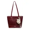 Moda Retrô Padrão Crocodilo 2026 Chegada Nova Outono Feminino Grande Capacidade Brilhante para o Dia a Dia Ombro Único Bolsas Tote de Mão