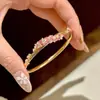 Pulsera Vintage de Flor de Durazno Dulce con Circonitas para Mujer con Destellos de Diamante