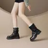 Botas Martin de suela gruesa para mujer, nueva colección de otoño 2026, estilo de bota individual, botines estilo británico, botas cálidas de invierno con forro de felpa y botines cortos con diseño de volantes