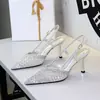 Sandalias 8718-A11 (este modelo está agotado y no se volverá a surtir)