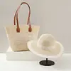 Bolsa Tote Feminina de Grande Capacidade para o Dia a Dia, com Acabamento de Luxo, Chapéu de Aba Larga Que Faz o Rosto Parecer Menor, Conjunto de Chapéu de Palha Inclui Chapéu de Palha