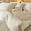 Novo Estilo Algodão Puro Jacquard Tingido em Fio de Três Camadas Jogo de Cama de Quatro Peças, Lençol de Cama e Capa de Edredom 100% Algodão, Sensação de Alto Padrão, Jogo de Cama de Três Peças