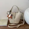 Bolsa de Mão de Primavera Estilo Coreano para Mulheres 2025 Nova Moda Bolsa Saco com Padrão de Lichia Bolsa Transversal Versátil