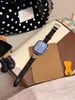 Corazón de Amor Kitty Patrón de Bambú Correa de Cuero Adecuado para Apple Watch iWatch 12ª Generación 11/10
