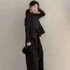 Conjunto de tres piezas de chaleco de lana floral suave estilo coreano para niñas para otoño, que incluye una camiseta básica, un top y pantalones de pierna ancha para niños mayores