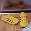 Sandalias Romanas Baotou para Mujer 2026 Nuevas de Verano de Gama Alta Modernas Trenzadas Huecas Transpirables Tipo Birkenstock Zuecos