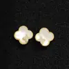 Pendientes de Trébol de Cuatro Hojas de Nácar Natural Estilo Europeo y Americano Exquisitos Chapados en Oro Incrustados de Diamantes Versátiles de Alta Gama Pendientes de Aguja de Plata