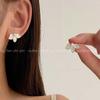 Aretes de mariposa de cristal degradado azul hielo sal de mar de verano, diseño nicho, aretes Mori de perla de imitación, aretes de alta gama