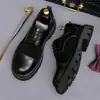 Zapatos de cuero genuino para hombre, estilo retro británico, punta redonda, acabado de gamuza desgastada, construcción de tres piezas, piel de vaca de alta calidad, transpirables, zapatos de cuero casuales para hombre