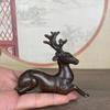 Adornos antiguos de ciervo tumbado macizo retro cobre mascota de té ciervo pisapapeles papelería decoración del hogar adornos de escritorio