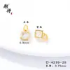 Esperando el mismo colgante de conservación de color fuerte de la Tienda de Oro, Joyería de Rombo de Oro Arena Vietnamita con Piedra Blanca, Accesorios Simples y Versátiles de Alta Calidad