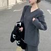 Conjunto de punto de dos piezas para mujer de moda casual de otoño e invierno, nuevo, pantalones rectos + suéter de punto con cuello en V, traje para mujer